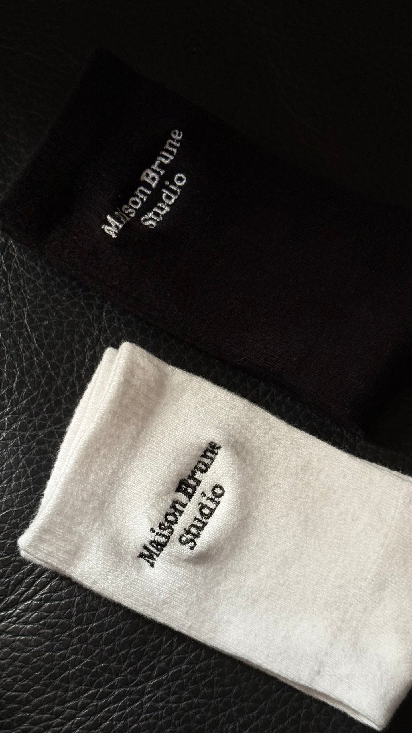 chaussettes brodées