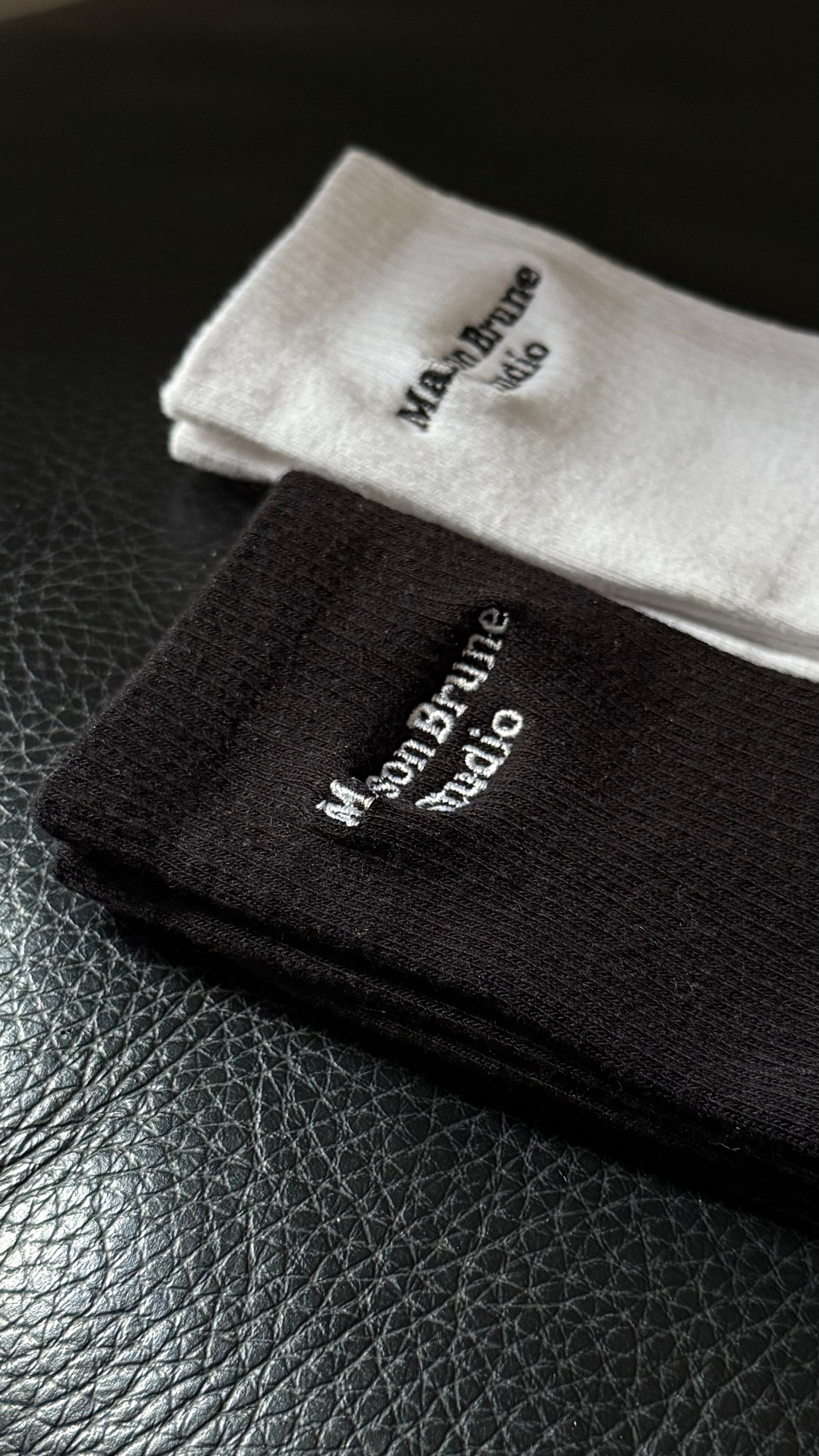 chaussettes brodées