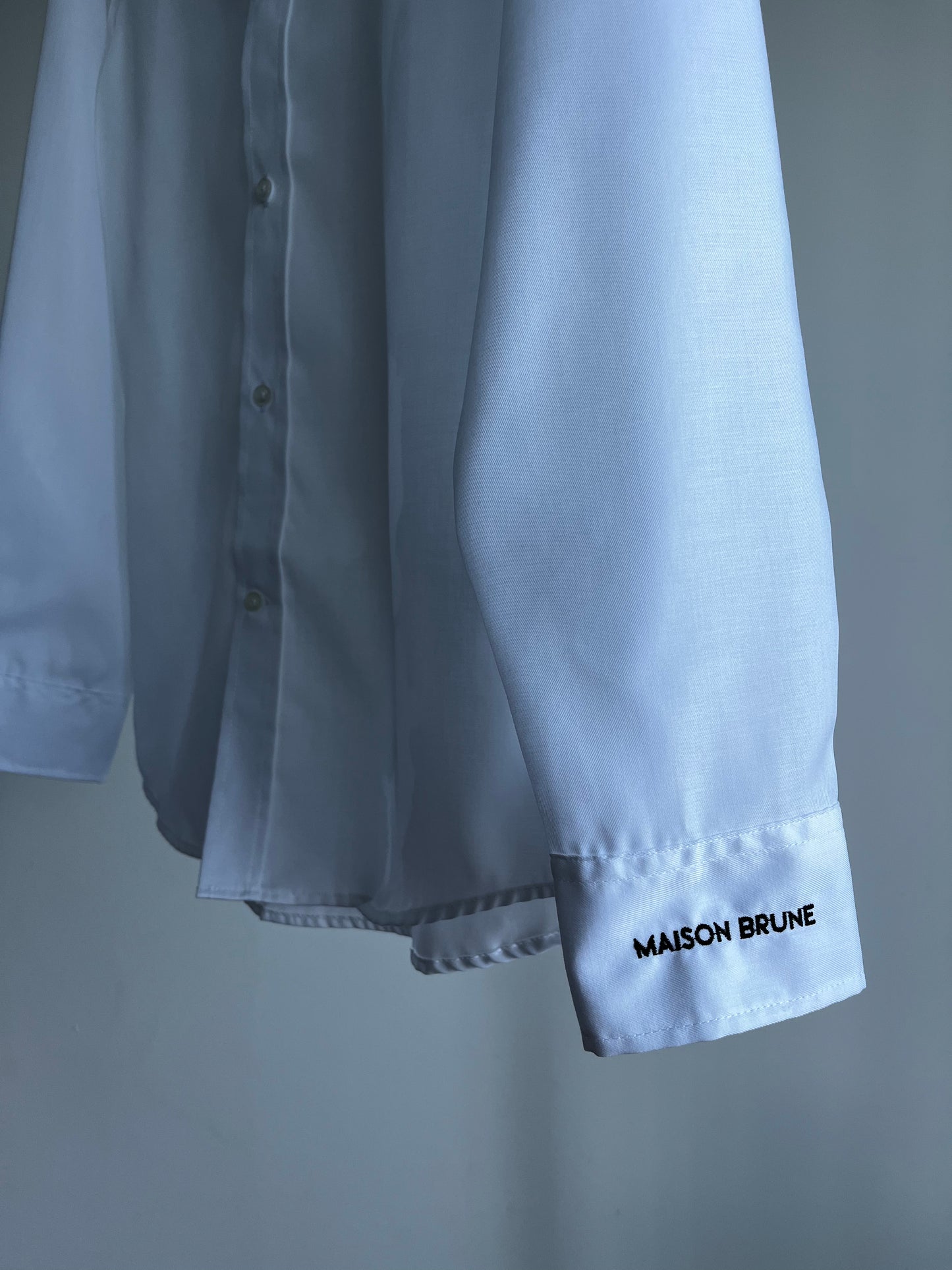 Chemise blanche brodée